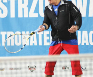 Karol Strasburger ćwiczy