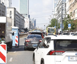 Paraliż centrum Warszawy. Auta stanęły w korkach po zwężeniu Al. Jerozolimskich. Gigantyczny remont do wakacji 