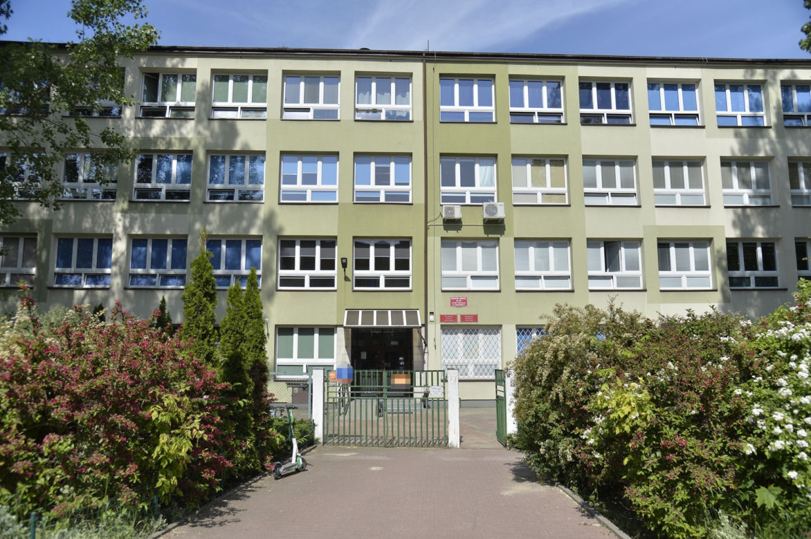 Śmierć 16-letniego ucznia w szkole. Na lekcji wyszedł do toalety