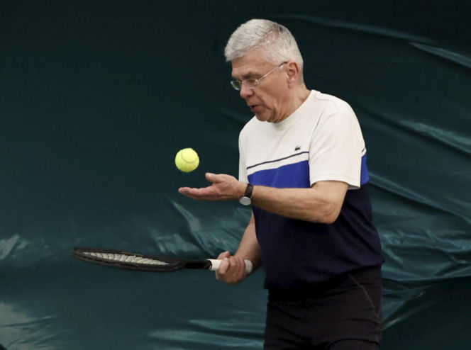 Senator Karczewski trenuje na wiosnę