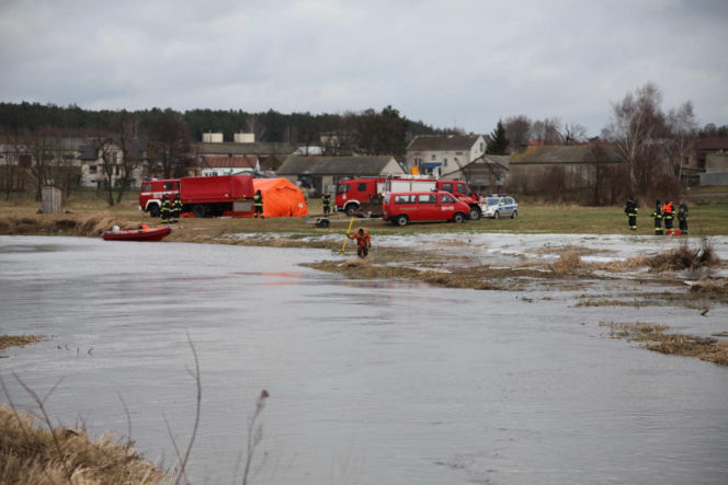 Bracia zginęli pod lodem. Tragedia w Mokobrodach