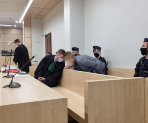 Próbował zabić ojca dla pieniędzy. Inną zbrodnię opisał w książce. Bartłomiej S. stanął przed sądem