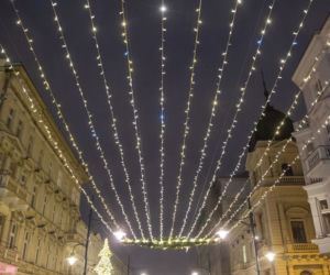 Świąteczne iluminacje robią w Łodzi klimat, Piotrkowska