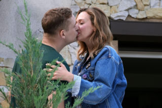 Barwy szczęścia: Pola podbija serce Emila, a Emilka wpada w panikę