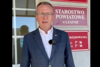 Przy Starostwie Powiatowym w Lesznie stanie urzędomat. Co w nim odbierzesz?