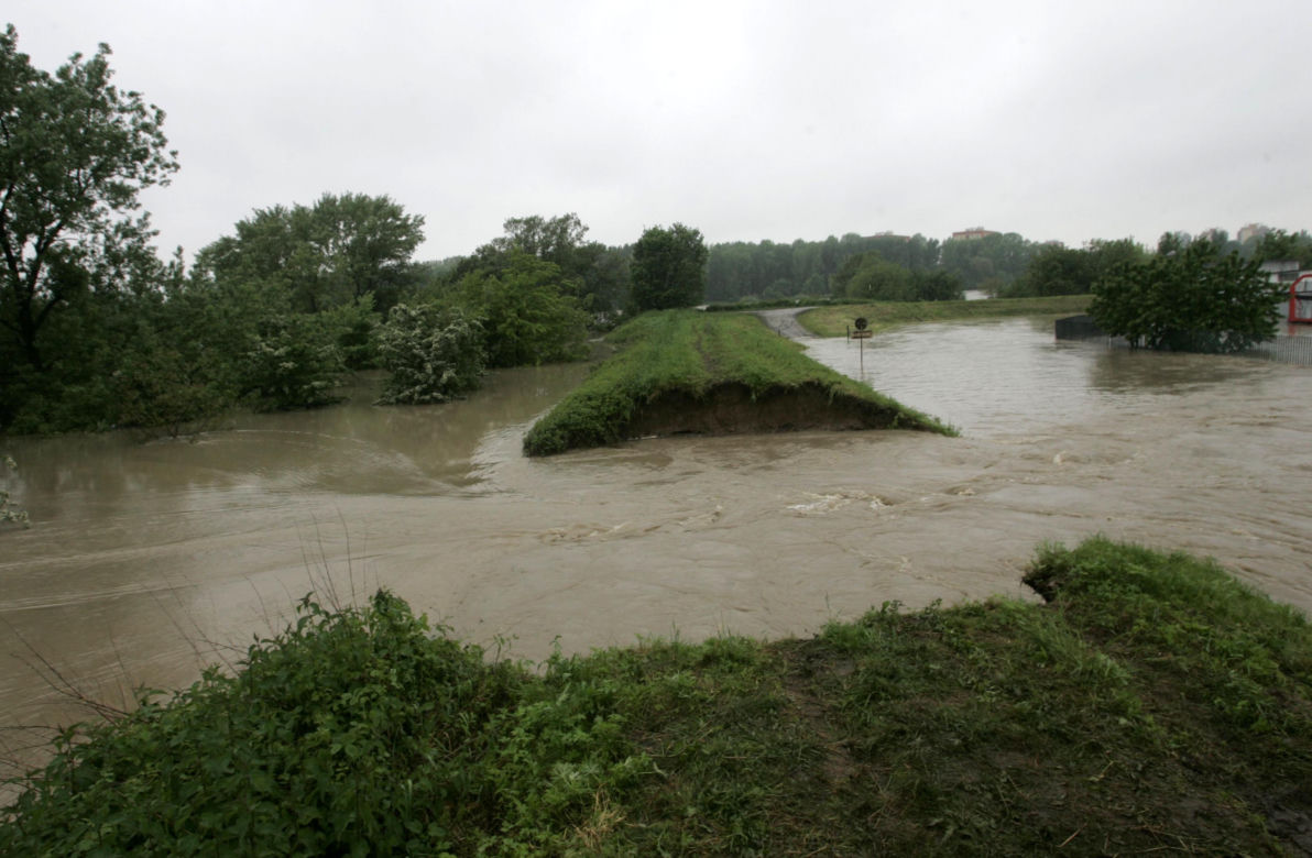 Tak Kraków walczył z ogromną powodzią w 2010