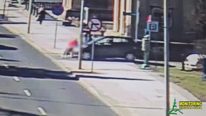 Potrącenie kobiety na wózku inwalidzkim