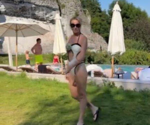 SZOK! Paulina Smaszcz jak blond bogini. Pokazała ciało w bikini