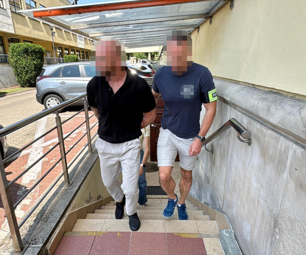 Wiózł narkotyki dla kiboli. Przejęte sześć kilogramów marihuany. 38-latek zatrzymany 