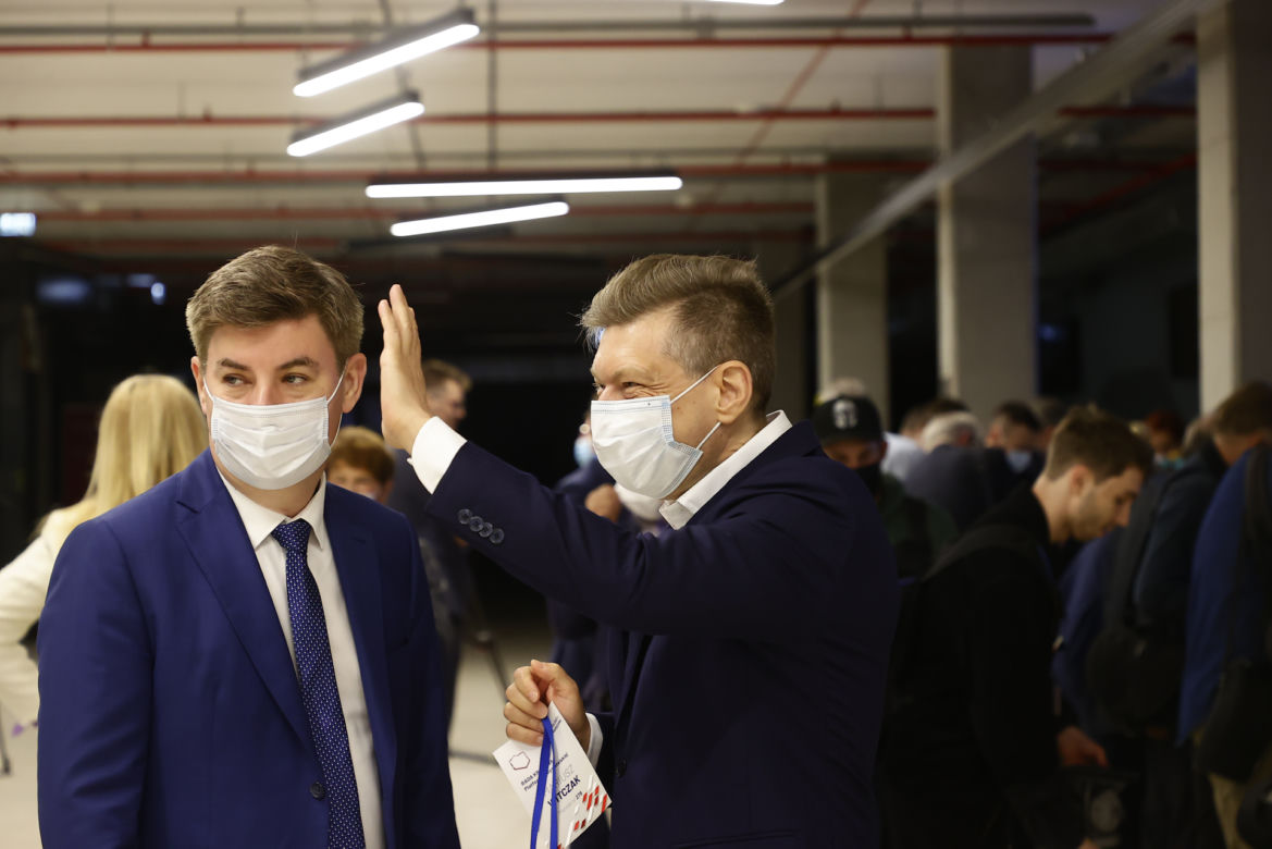 Osobistości przybywaja na konwencję PO