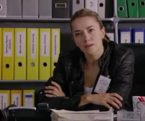 Na krawędzi 2 sezon odc. 1. Lena Korcz (Kamilla Baar)