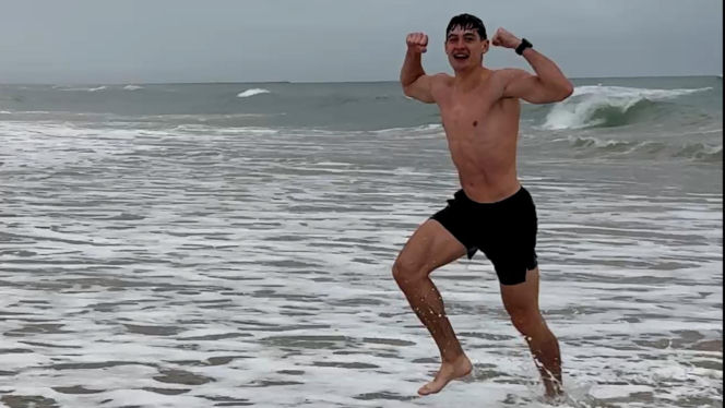 Natalia Bukowiecka i spółka w wodzie