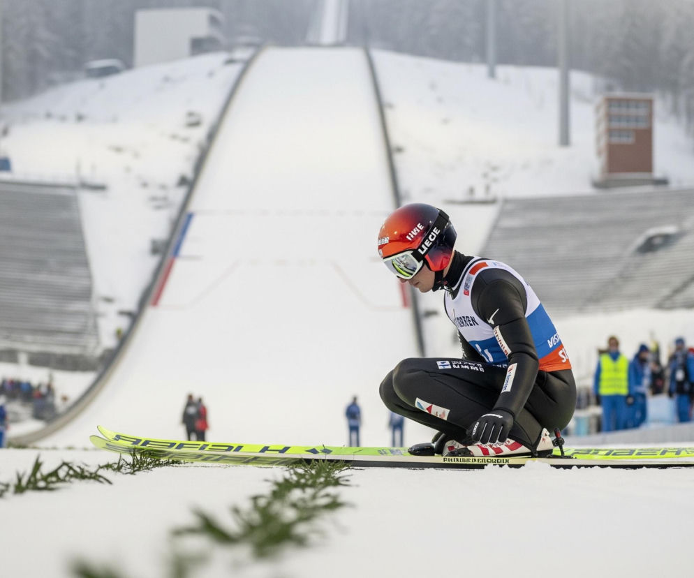 PŚ w skokach – niepokojąc.jpg