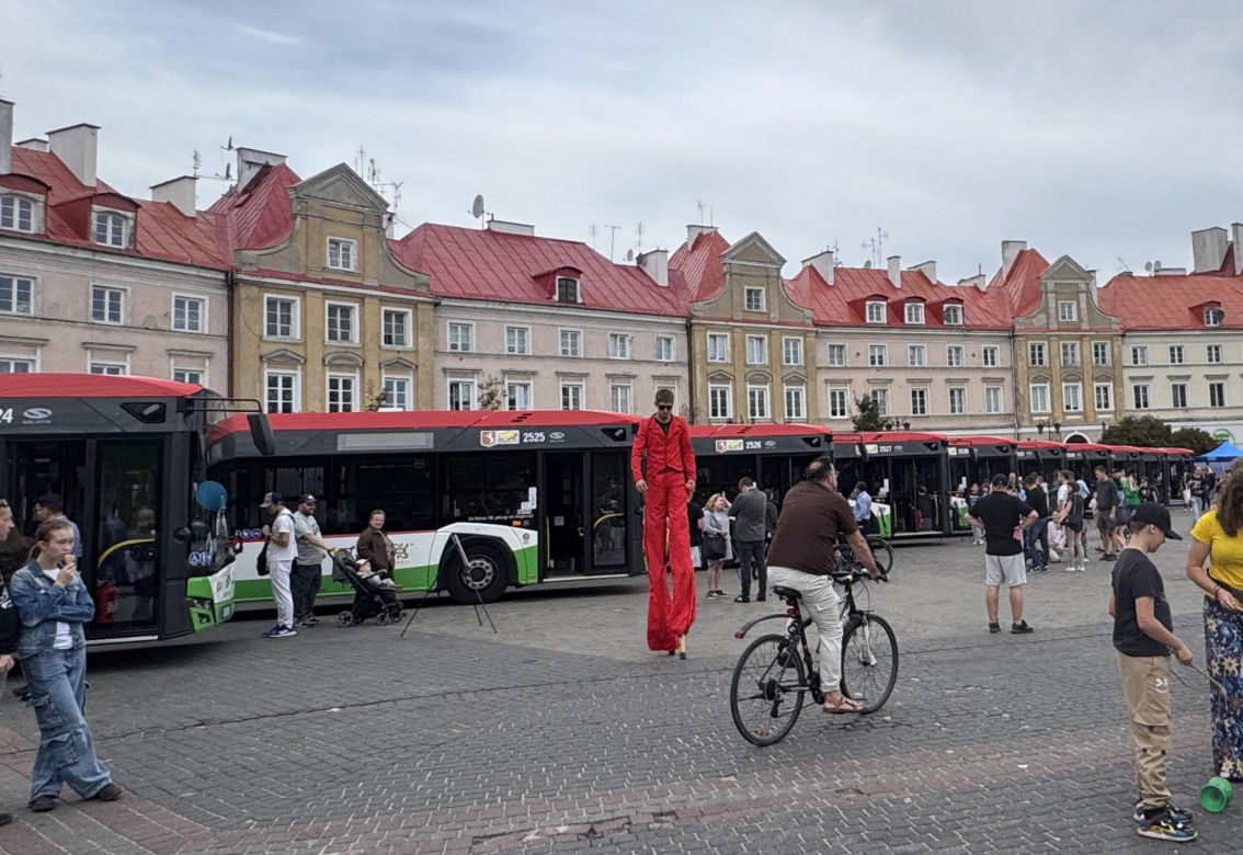 Nowe autobusy "XL" już wożą pasażerów. MPK Lublin kupiło 20 hybrydowych Solarisów