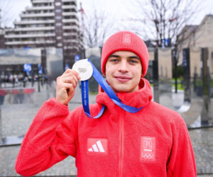 Semirunniy z dziewczyną