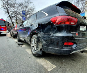 Emeryt rozbił luksusowe BMW za setki tysiecy zł!