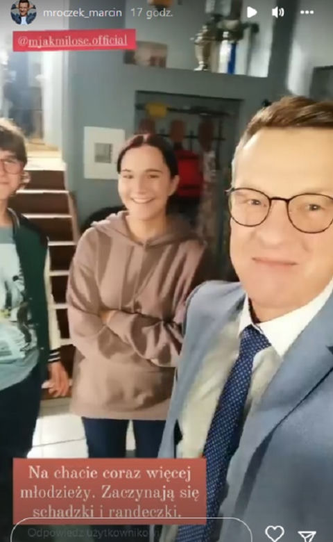 M jak miłość na planie. Piotrek (Marcin Mroczek), przyjaciele Lenki ze szkoły
