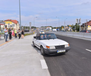 Rajd prezydenckim kabrioletem po nowej drodze