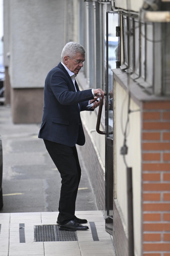 Pilna narada PiS na  Nowogrodzkiej