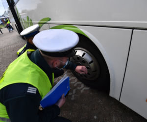 Kontrole szkolnych autobusów