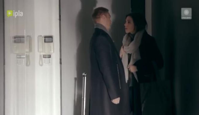 To nie koniec świata 2 sezon odcinek 16 (odc. 3). Anka (Karolina Gorczyca), Paweł (Krystian Wieczorek)