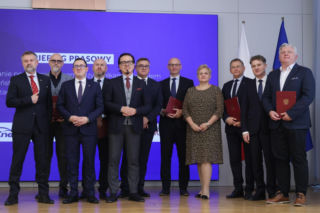 Giganci łączą siły. Chodzi o bezpieczeństwo państwa