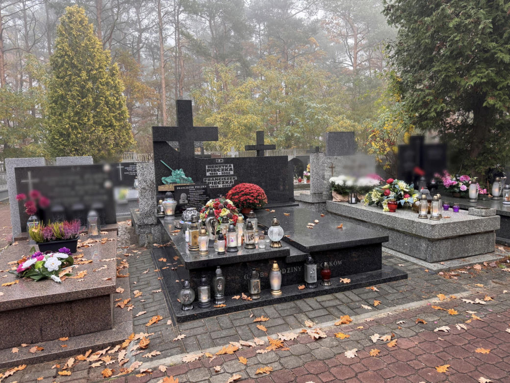 Fani „Rancza” od razu go rozpoznają. Niezwykły detal na grobie Franciszka Pieczki