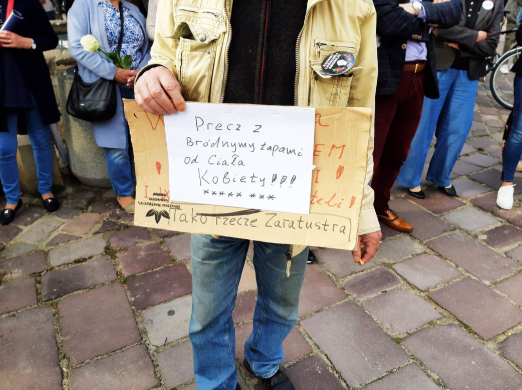Protesty "Ani Jednej Więcej!" w całej Polsce. Kobiety wyszły na ulice po śmierci Doroty