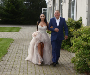 Zjawiskowy ślub Krzysztofa Głowackiego. Zniewalająca panna młoda, Szpilka zachwycił strojem