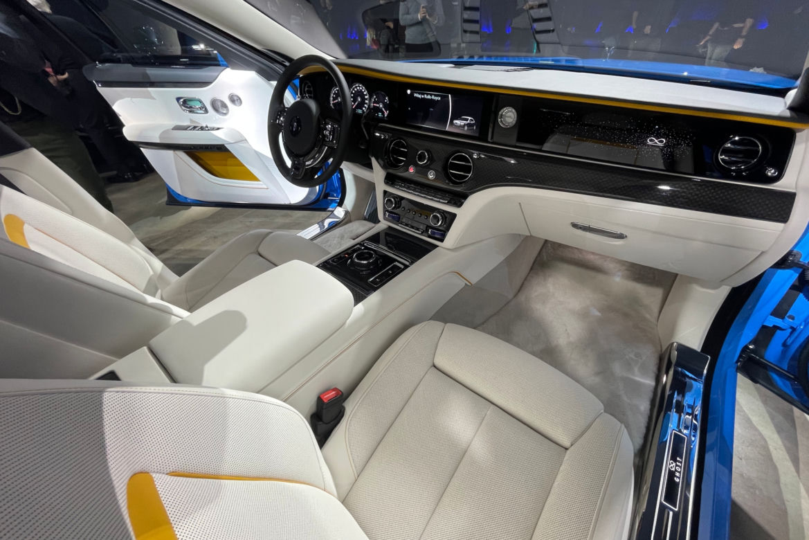 Rolls-Royce Black Badge Ghost