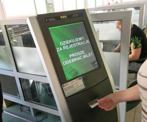 Koniec przywilejów! Rząd Tuska każe płacić pierwszej damie, księżom i rolnikom