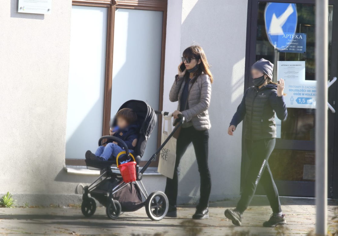 Marta Kaczyńska bez maseczki w czerwonej strefie