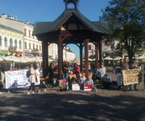 Zerwijmy łańcuchy! W weekend na rzeszowskim Rynku odbył się ważny happening