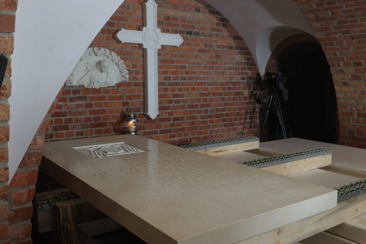 Pogrzeb abp Henryka Hosera