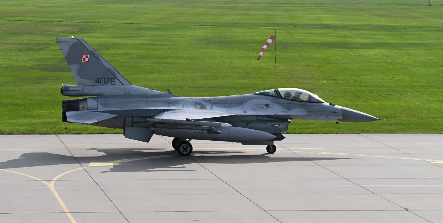 Polskie samoloty F-16