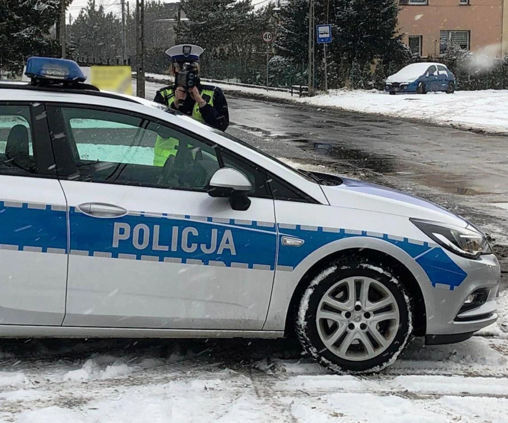 Kierowcy noga z gazu! Na drogach jest więcej policyjnych patroli