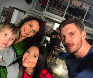 M jak miłość. Iza (Adriana Kalska), Marcin (Mikołaj Roznerski), Szymek (Staś Szczypiński)