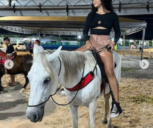 Fani w żałobie po śmierci znanej influencerki. Horror rozegrał się na drodze