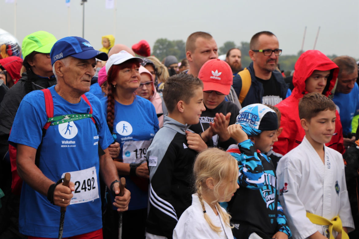Toruń. VIII Marsz Walkathon Neuca dla Zdrowia