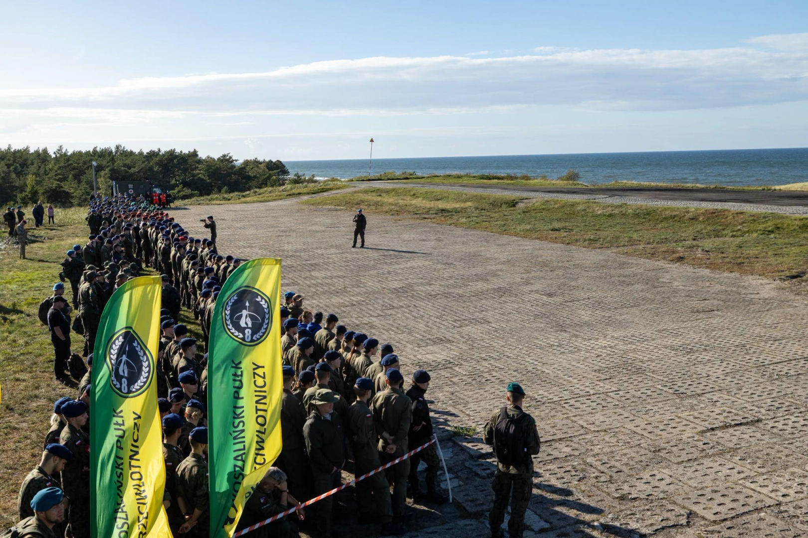 Huk, ogień i celne trafienia. Widowiskowe strzelania z PPZR Piorun i armat ZUR-23-2-KG w Ustce