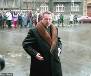 Uciekaliśmy przed Jankowskim do piwnicy