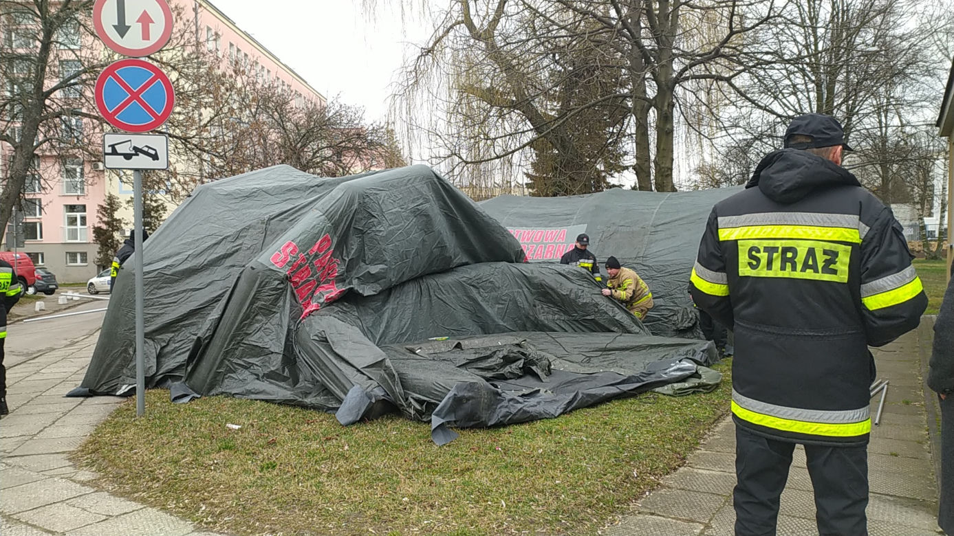 Polowa izba przyjęć stanęła przed radomskim szpitalem 