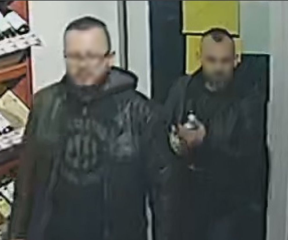 Dwaj zatrzymani mężczyźni, jeden z nich ranił nożem 27-latków