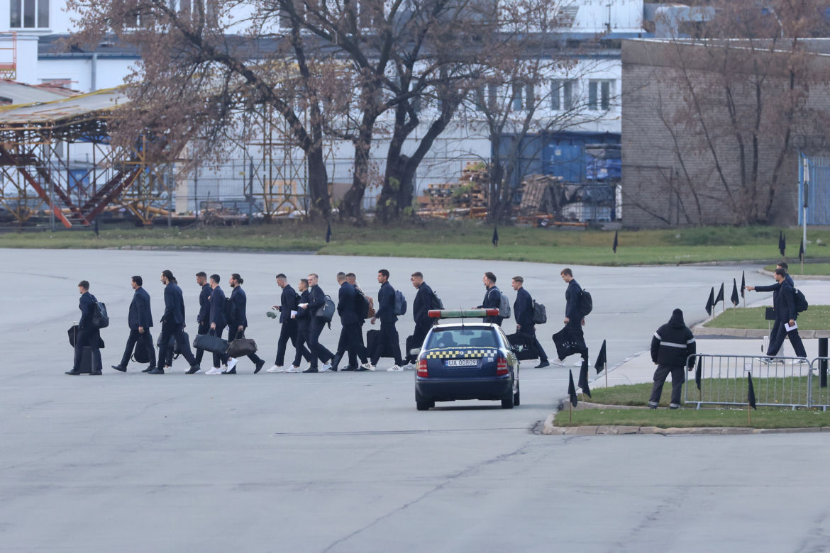 Reprezentacja Polski odleciała do Kataru. Beż pożegnania 