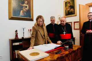  Rzym: Giorgia Meloni odwiedziła muzeum św. Jana Pawła II