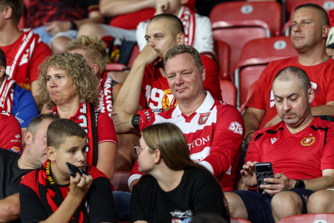 Widzew Łódź - Lech Poznań: Zdjęcia kibiców z meczu 6. kolejki PKO BP Ekstraklasy