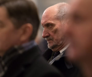 CAŁY PIS MODLI SIĘ ZA MAMĘ PREZESA