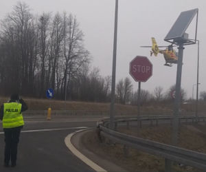 Wypadek na obwodnicy Olecka. Zderzyły się dwa samochody osobowe