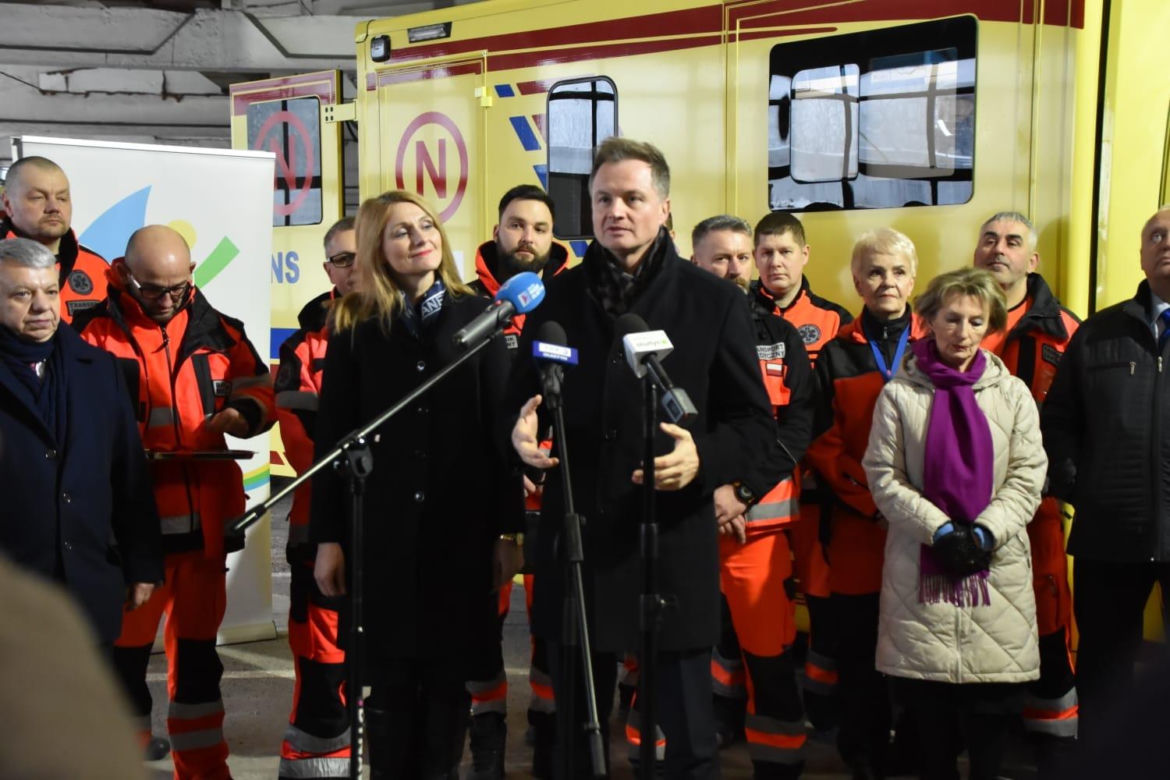 Nowoczesny ambulans do przewożenia noworodków w Olsztynie. Trafił do stacji pogotowia ratunkowego