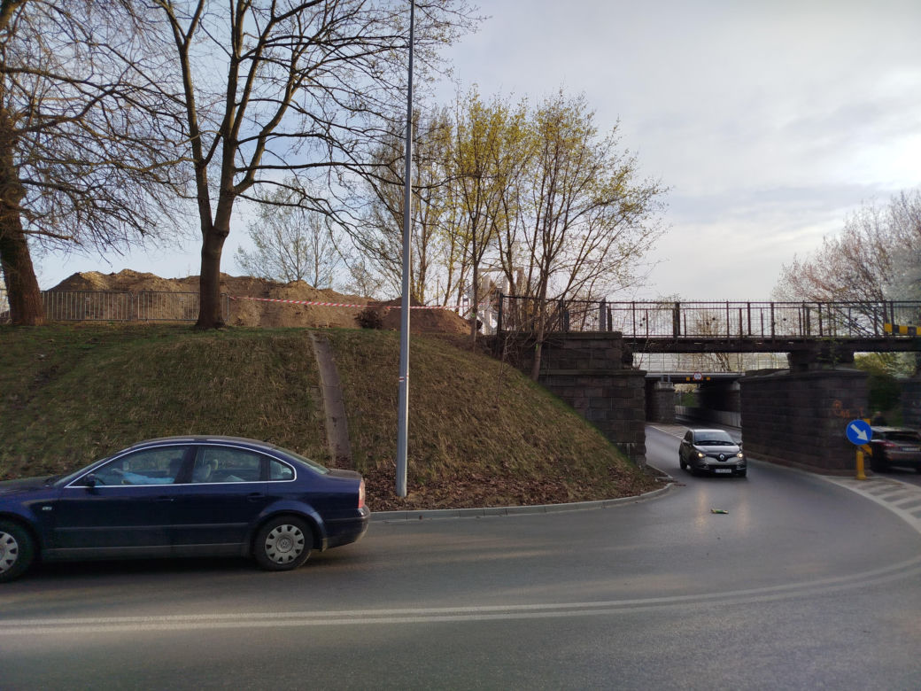 Budowa tunelu dla rowerzystów pod wiaduktem garwolińskim coraz bliżej